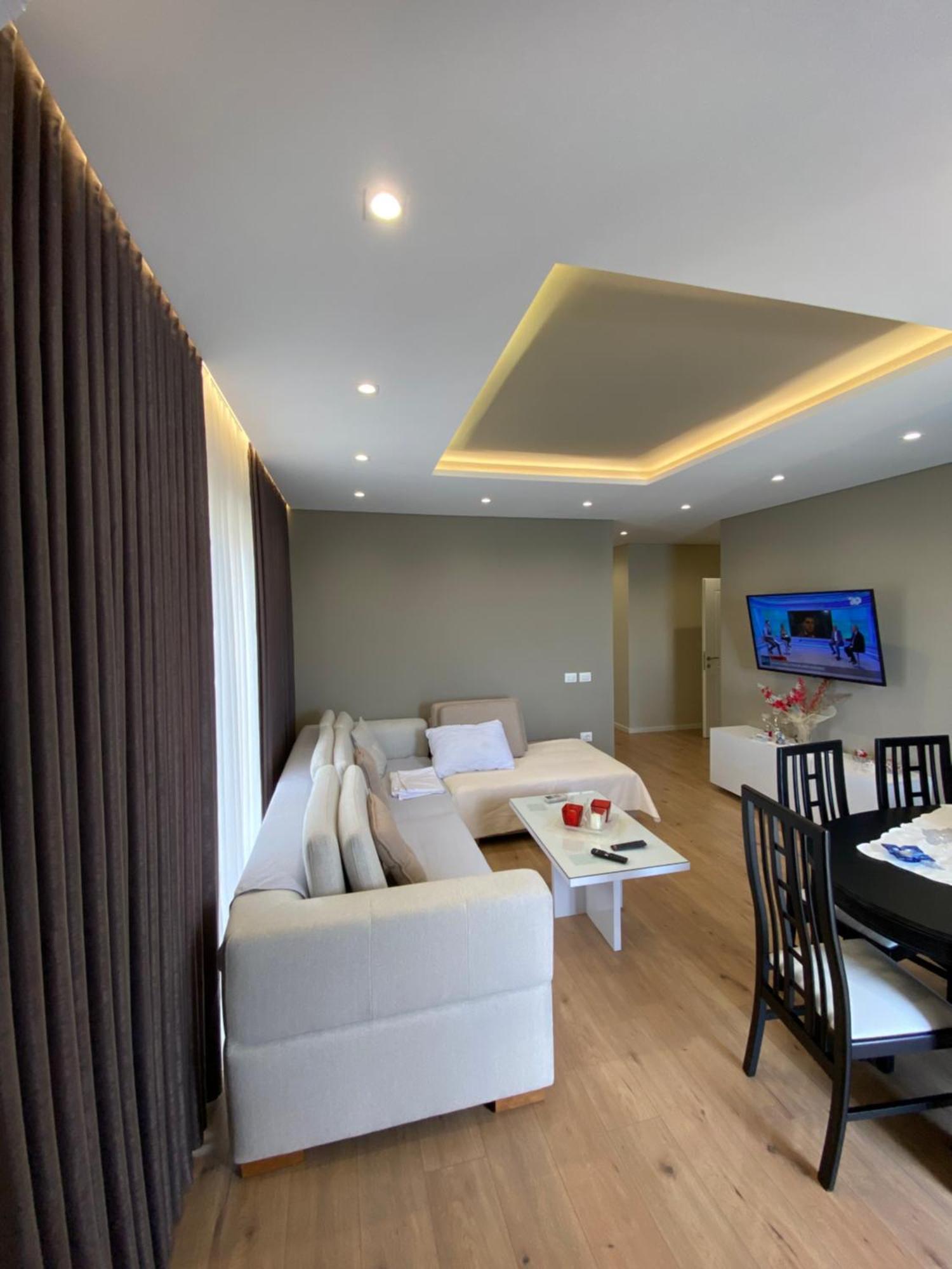 Erioni Hotel Sarandë Esterno foto