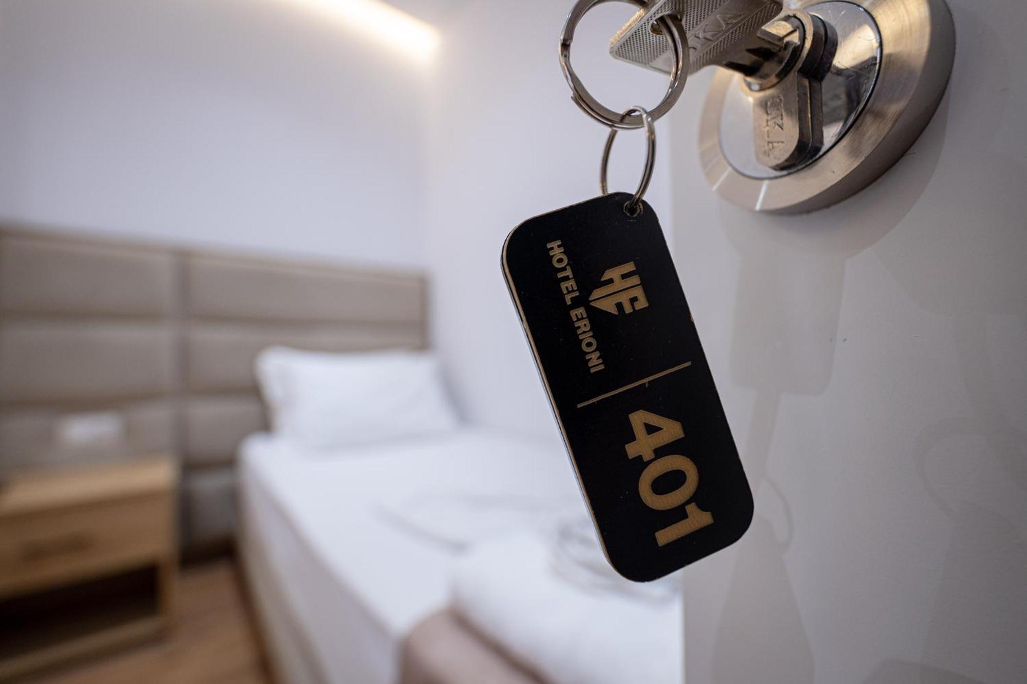 Erioni Hotel Sarandë Esterno foto